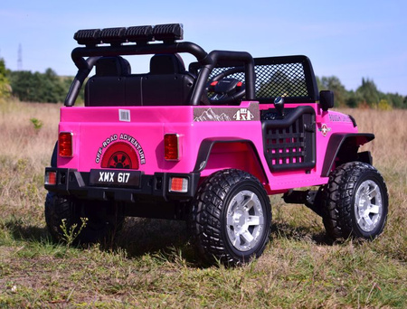 WIELKI DZIP 4X4  ROUGH SPEED, FUNKCJA BUJANIA, WALIZKA, RADIO FM, MIĘKKIE KOŁA/XMX-617