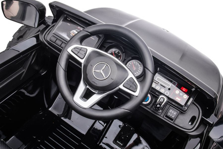 Auto Na Akumulator Mercedes  DK-MT950 4x4 Czarny