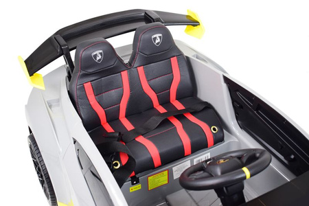 ORYGINALNE DRIFTUJĄCE  LAMBORGHINI  HURACAN STO NA AKUMULATOR/SMT-555-24V