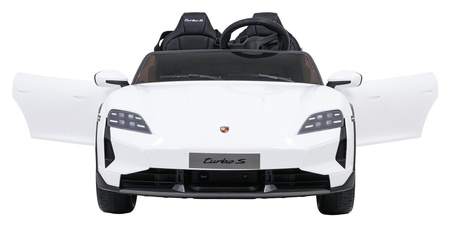 Pojazd Porsche Taycan Turbo S Biały