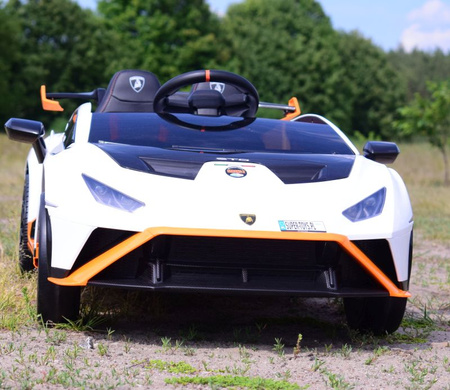 ORYGINALNE DRIFTUJĄCE  LAMBORGHINI  HURACAN STO NA AKUMULATOR/SMT-555-24V