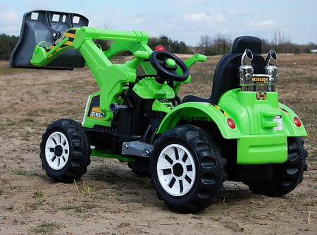 MOCNY TRAKTOR Z ŁYŻKĄ KINGDOM 12V  DWIE PRĘDKOŚCI/JS328A