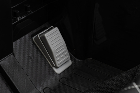 Mercedes AMG G63 na akumulator dla dzieci Czarny + Pilot