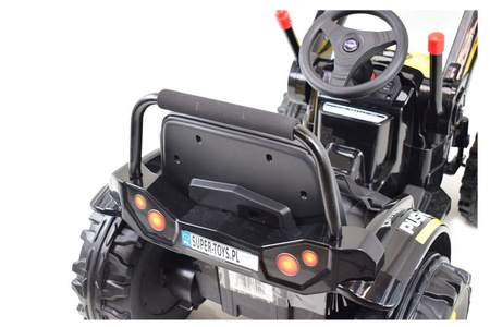 MEGA TRAKTOR Z ŁYŻKĄ - ŁADOWARKĄ. MIĘKKIE SIEDZENIE, PILOT, RADIO FM/HL389