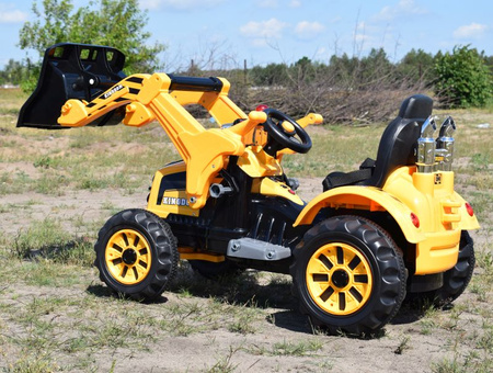 MOCNY TRAKTOR Z ŁYŻKĄ KINGDOM 12V  DWIE PRĘDKOŚCI/JS328A