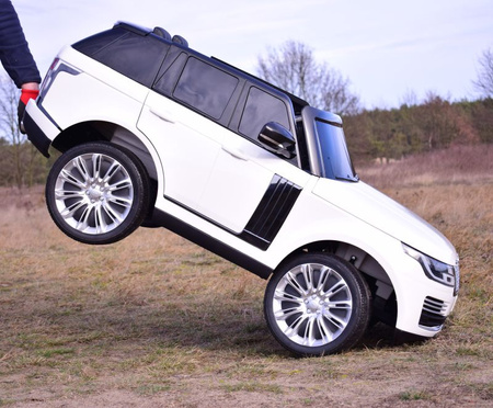 RANGE ROVER -  MIĘKKIE KOŁA, MIĘKKIE SIEDZENIE, DŹWIĘK SPORTOWY SILNIKA, PEŁNA OPCJA/DK-RR999