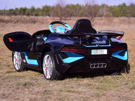 ORYGINALNE BUGATTI DIVO PEŁNA OPCJA, MIĘKKIE KOŁA, MIĘKKIE SIEDZENIE/HL338