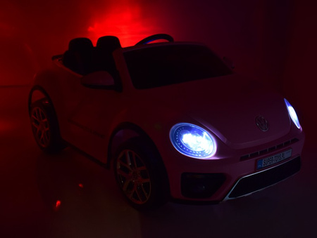 VW BEETLE,  MIĘKKIE SIEDZENIE , MIEKKIE KOŁA, SYSTEM ESW, RADIO FM, BLUETOOTH, ŚWIATŁA AWARYJNE /S303