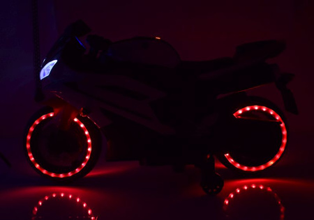 WIELKI MOTOR NA AKUMULATOR  -  GAZ W MANETCE, HAMULEC, ŚWIECĄCE KOŁA - SUPER JAKOSĆ/SD-R6