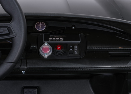 Pojazd Porsche Taycan Turbo S Czarny