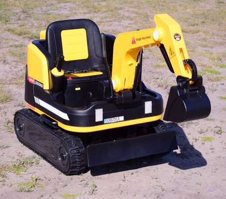 MEGA KOPARKA+SPYCHACZ 2 W1  NA AKUMULATOR , PILOT, GUMOWE GĄSIENCE/DLS-X7