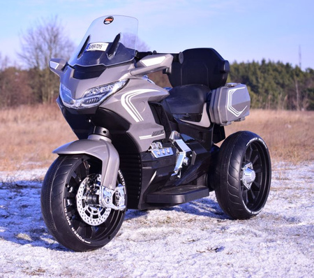 MEGA MOTOR  TURYSTYCZNY  NA AKUMULATOR , LAKIER, ŚWIATŁA/ HLW1688