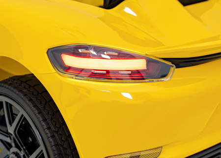 Pojazd Porsche Spyder RS 718 Żółty samochód sportowy