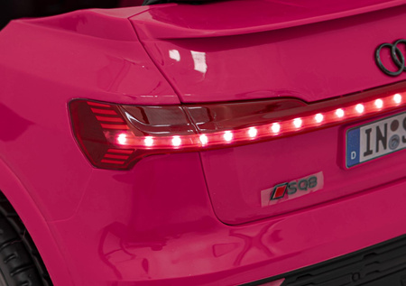Pojazd Audi SQ8 Różowy