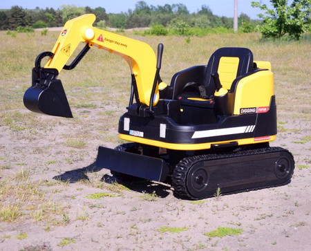 MEGA KOPARKA+SPYCHACZ 2 W1  NA AKUMULATOR , PILOT, GUMOWE GĄSIENCE/DLS-X7