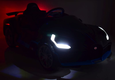 ORYGINALNE BUGATTI DIVO PEŁNA OPCJA, MIĘKKIE KOŁA, MIĘKKIE SIEDZENIE/HL338