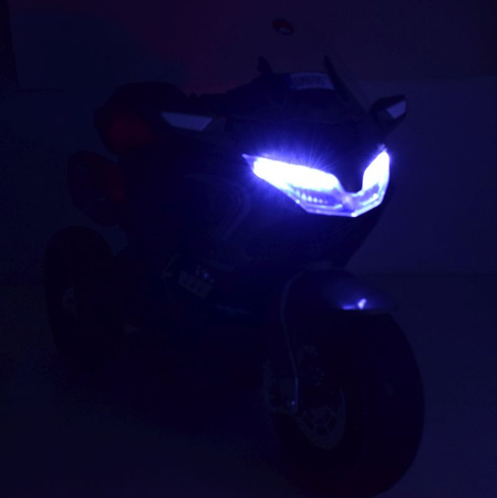 MEGA MOTOR  TURYSTYCZNY  NA AKUMULATOR  LAKIER, ŚWIATŁA/ HLW1688