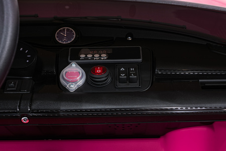 Pojazd Porsche Taycan Turbo S Różowy