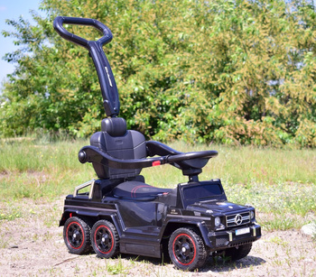 JEŹDZIK NA AKUMULATOR, PCHACZ, ODPYCHACZ MERCEDES G 63 AMG 6X6, MIĘKKIE KOŁA,  DASZEK , STEROWANIE RĄCZKĄ /1838 LONG