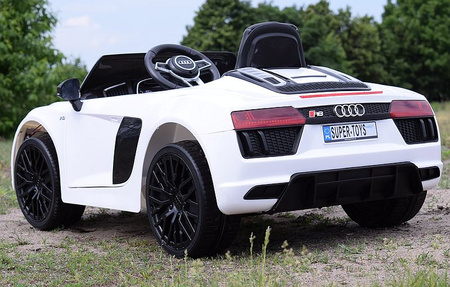 ORYGINALNE AUDI  R8 SPYDER  W NAJLEPSZEJ WERSJI, MIĘKKIE SIEDZENIE, PILOT 2.4 GHZ/ 2198