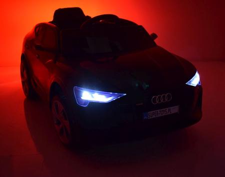 AUTO NA AKUMULATOR AUDI E-TRON SPORTBACK NAJLEPSZA WERSJA/QLS6688