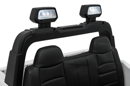 Pojazd RAM 3500 Biały