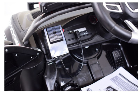 AUTO NA AKUMULATOR DODGE CHARGER  POLICJA, KOGUTY, DŹWIĘKI, PILOT/ZB-911