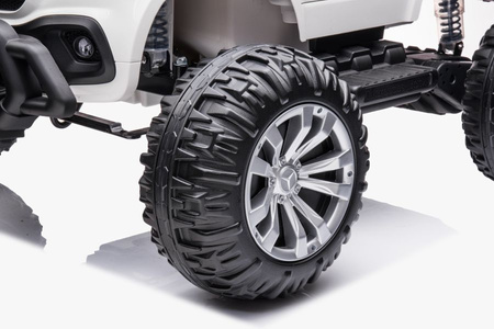 Auto Na Akumulator Mercedes DK-MT950  4x4 Biały