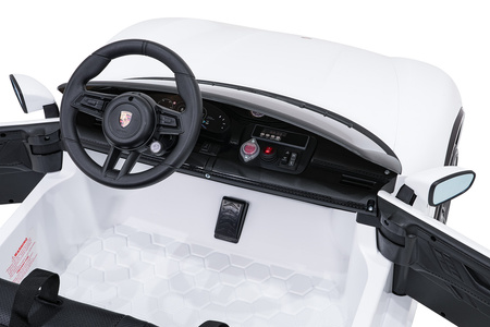 Pojazd Porsche Taycan Turbo S Biały